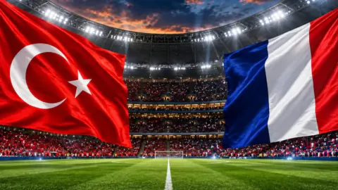 A Milli Takım'ın Fransa sınavı 14 Ekim'de: Saat, kanal ve Stade de France detayları