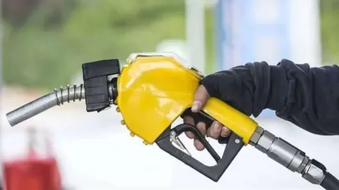 Motorin 4,95 TL İndirime Girecek: Salı Gününden Yeni Tabela