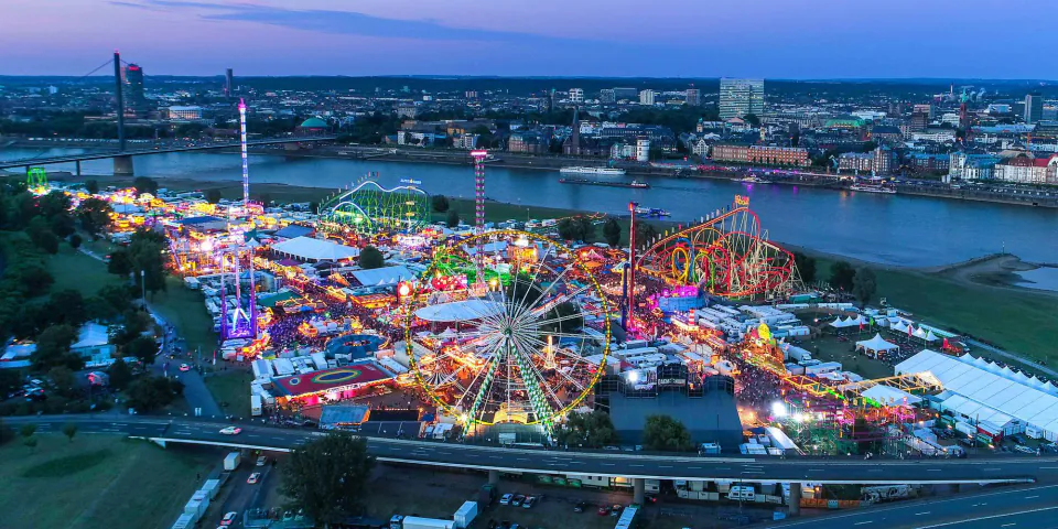 Düsseldorf Rheinkirmes 2026: Dev Festivalin Tarihleri ve Detayları görseli