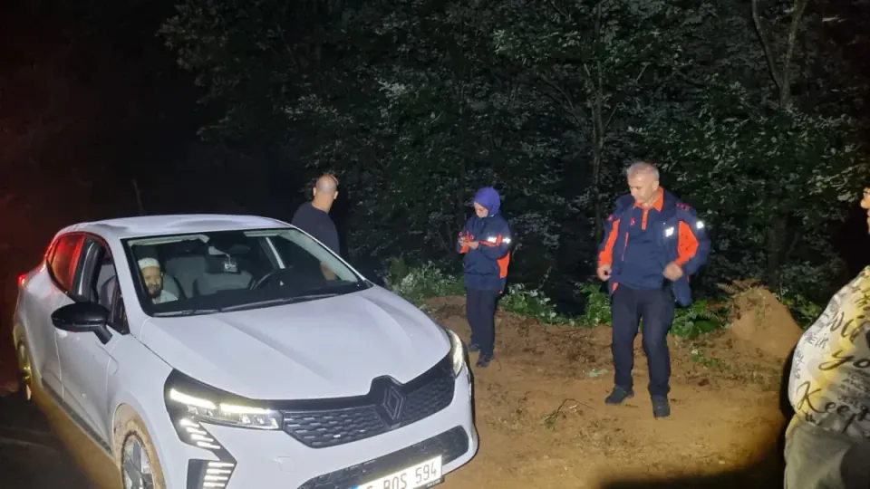 Yalova'da Navigasyon Hatası Kabusa Döndü: AFAD'dan Kritik Kurtarma görseli