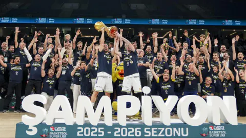 Fenerbahçe Beko Şampiyonluk Kupasını Kaldırdı: Final Serisi Sonuçlandı