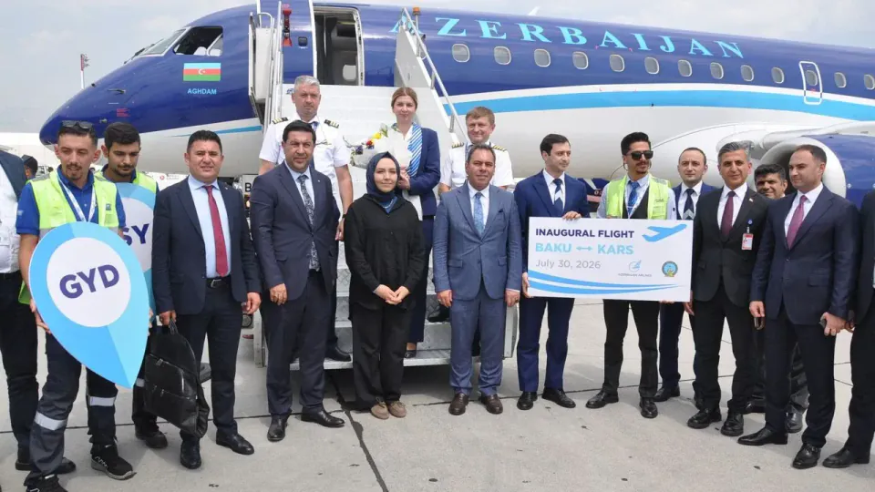 Bakü-Kars Direkt Uçuşları Başladı: İlk Yolcu Uçağı Törenle Karşılandı görseli