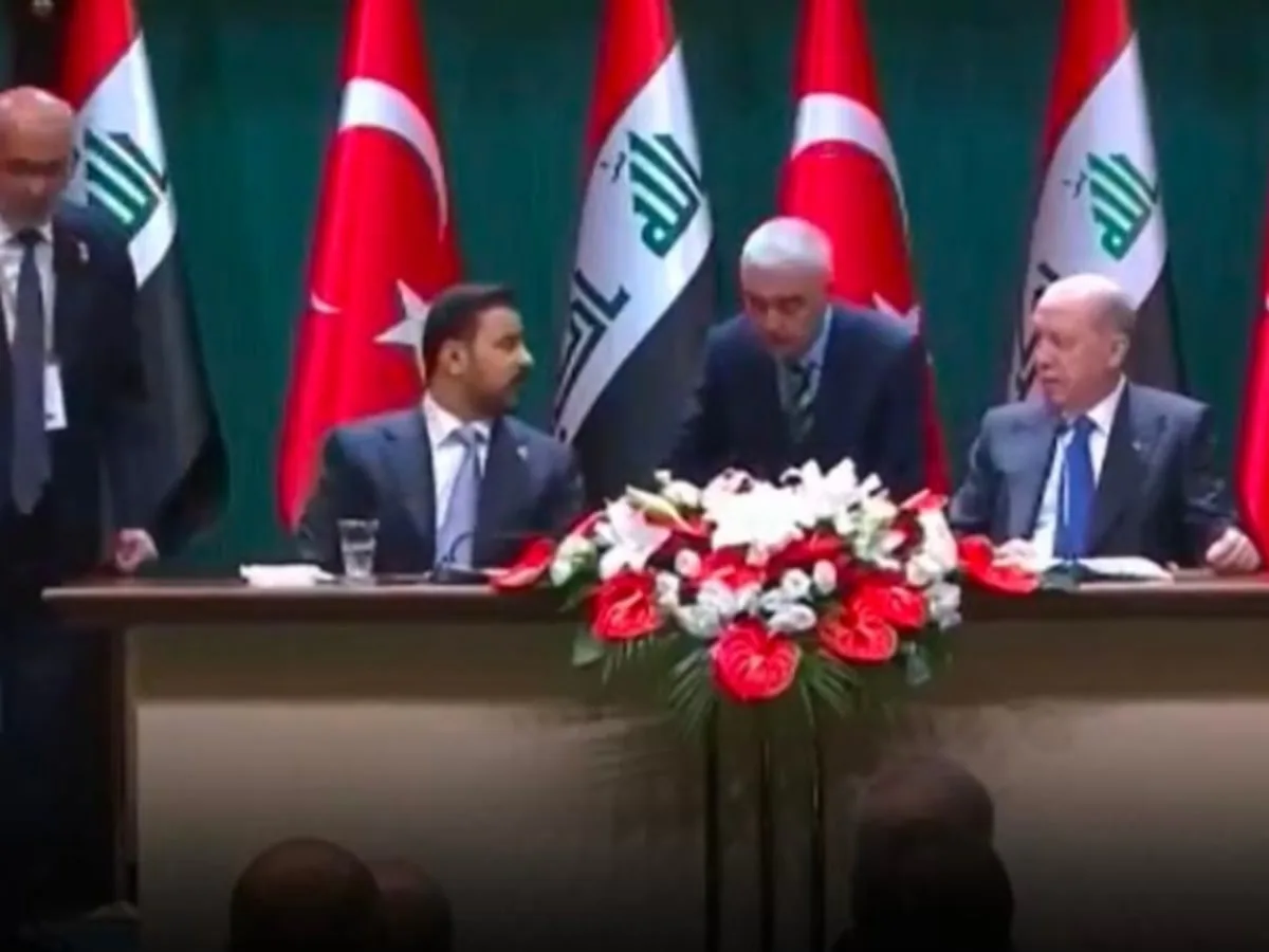 Erdoğan ve Irak Başbakanı Zeydi Arasındaki Görüşmede İmza Krizi Yaşandı Erdoğan ve Irak Başbakanı Zeydi Arasındaki Görüşmede İmza Krizi Yaşandı