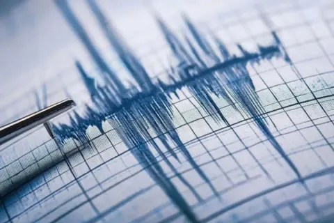 Yalova Açıklarında 3.5 Büyüklüğünde Deprem: İstanbul ve Çevre İller Hissetti