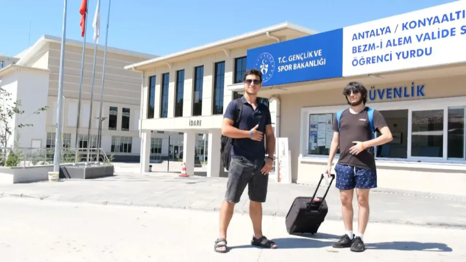 GSB Seyahatsever Projesi 2026 Başvuruları Başladı: Ücretsiz Konaklama Şartları Neler? görseli