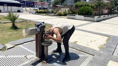 Adana'da Kavurucu Sıcaklar Başladı: Termometreler 36 Dereceyi Gördü