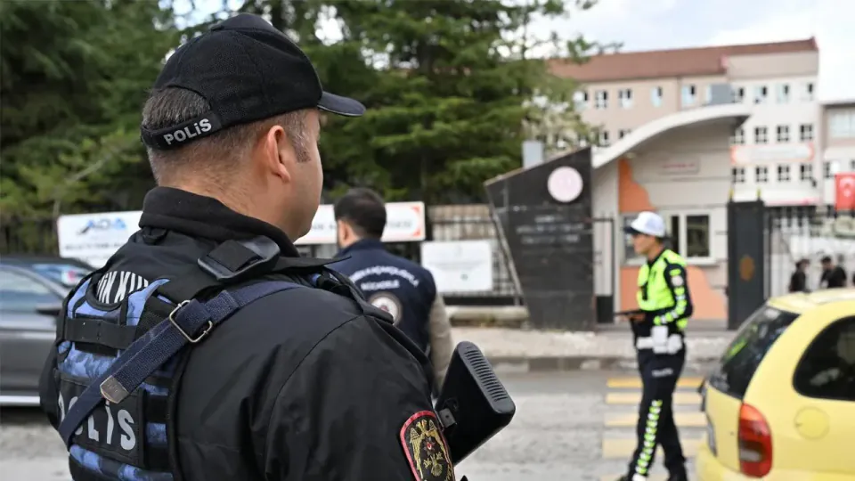 Çankırı’da Okul Güvenliği: Emniyet Ekipleri Güzergahlarda Yoğun Denetim Yapıyor görseli
