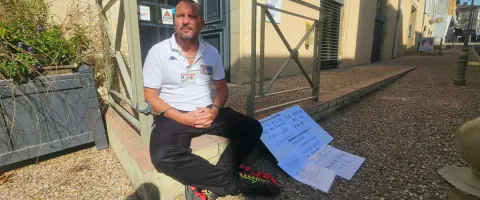 Fransa'da evlilik izni verilmedi: Eski asker boşanma kaydı hatası için açlık grevinde
