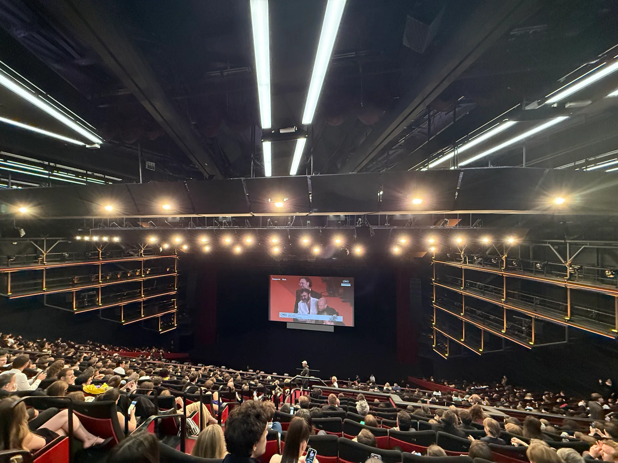 Fransız Sinemasında Bolloré Krizi: Cannes'da Boykot ve Kültürel Direniş Fransız Sinemasında Bolloré Krizi: Cannes'da Boykot ve Kültürel Direniş