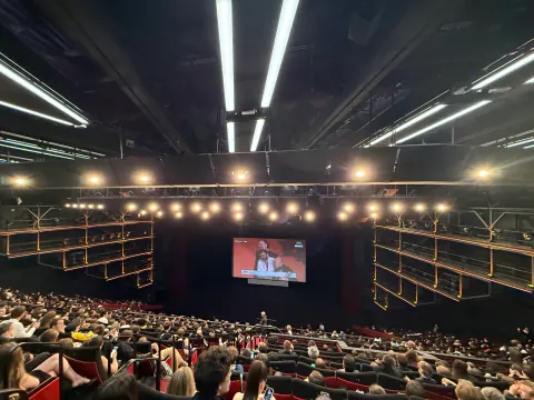 Fransız Sinemasında Bolloré Krizi: Cannes'da Boykot ve Kültürel Direniş Fransız Sinemasında Bolloré Krizi: Cannes'da Boykot ve Kültürel Direniş