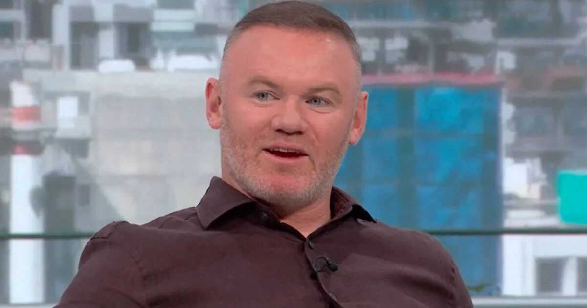Wayne Rooney'den Şaşırtan İtiraf: Gece Boyunca Saç Kurutma Makinesiyle Uyuyor Wayne Rooney'den Şaşırtan İtiraf: Gece Boyunca Saç Kurutma Makinesiyle Uyuyor