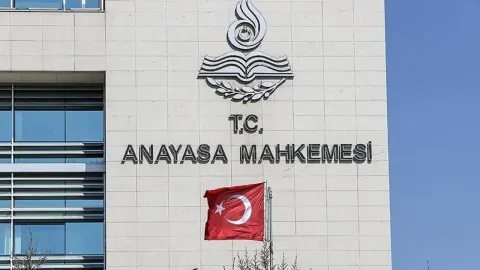 AYM'den Madımak Katliamı Kararı: Yargı Süreci Etkisiz Bulundu AYM'den Madımak Katliamı Kararı: Yargı Süreci Etkisiz Bulundu