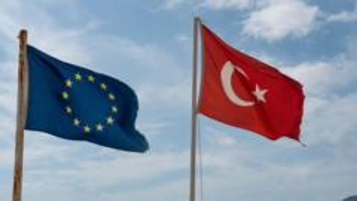 AB Göç ve İltica Paktı Etkisi: Türkiye'den Başvurularda %40 Düşüş AB Göç ve İltica Paktı Etkisi: Türkiye'den Başvurularda %40 Düşüş