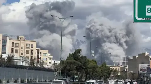 Tahran'ın Parçin Bölgesinde Patlama: Dumanlar Yükseldi
