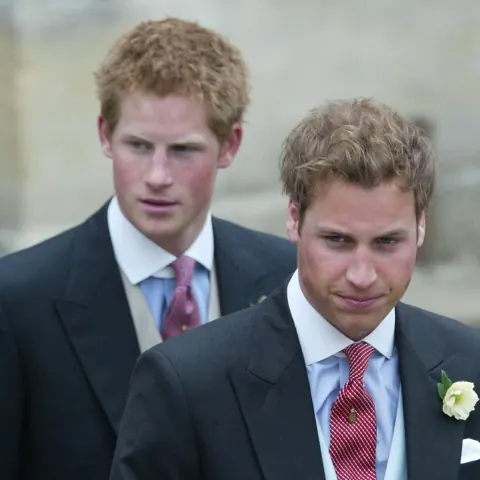 Prens William ve Prens Harry'den Farklı Kıtalar Arasında Babalar Günü Kutlaması