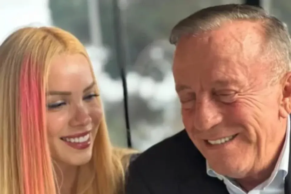 Ali Ağaoğlu 72 yaşında 6. kez baba oluyor: Bebek erkek görseli