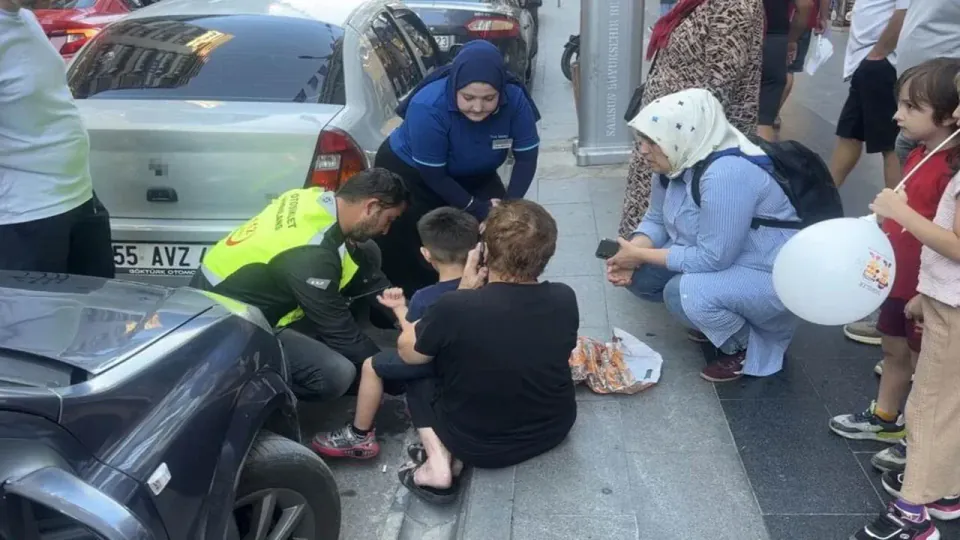 Samsun İlkadım'da 5 yaşındaki çocuk otomobilin altına girdi: Sağlık durumu iyi görseli