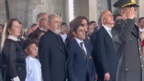 Halis Karataş 100. Gazi Koşusu Kupasını Anıtkabir'e Götürdü