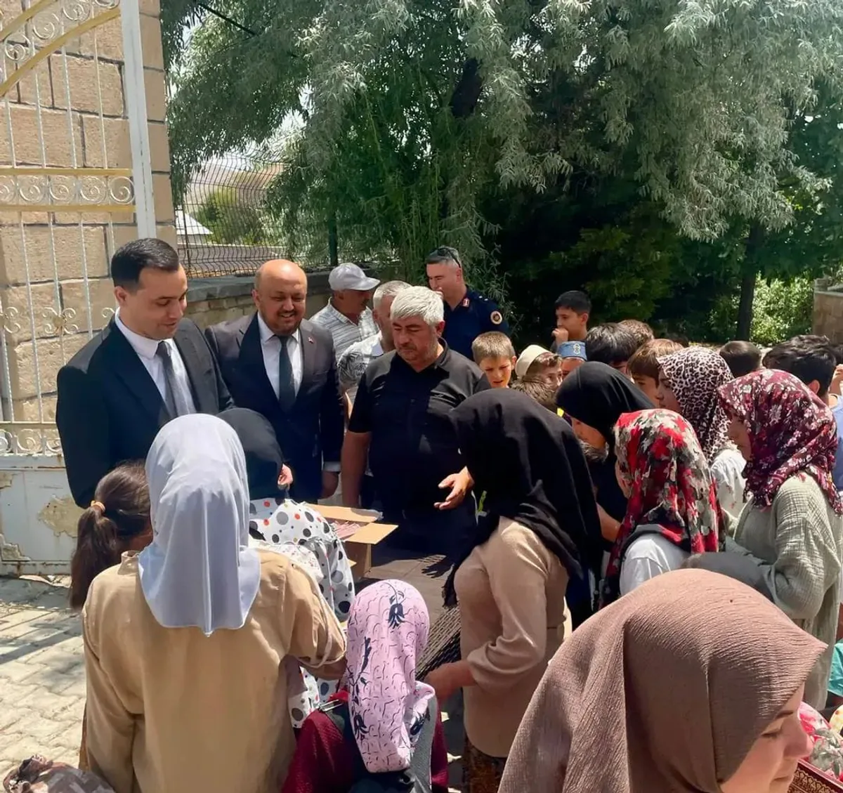 Ulaş Kaymakamı Veli Avcı'dan Baharözü Köyü Ziyareti Ulaş Kaymakamı Veli Avcı'dan Baharözü Köyü Ziyareti