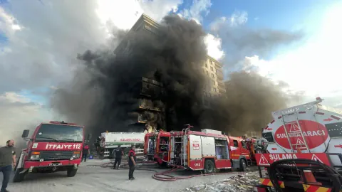 Şanlıurfa'da Korkutan Yangın: 10 Katlı Binada Tahliye Telaşı