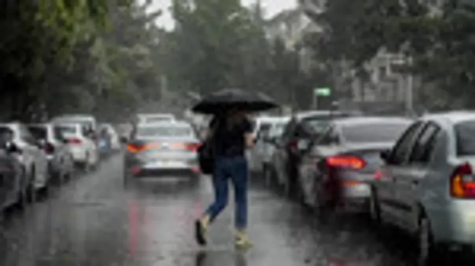 Ankara'da Hava Durumu Değişiyor: Öğle Saatlerinde Sağanak Yağış Bekleniyor görseli
