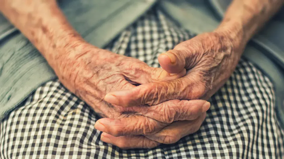 Almanya'da Yaşam Süresi Rekor Kırdı: Erkek ve Kadınlarda Yeni Zirve görseli