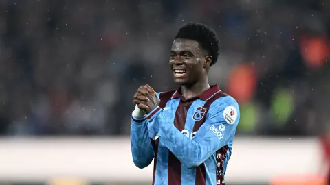 Trabzonspor'dan Fiorentina Hamlesi: Christ Inao Oulai Transferi Resmileşti Trabzonspor'dan Fiorentina Hamlesi: Christ Inao Oulai Transferi Resmileşti