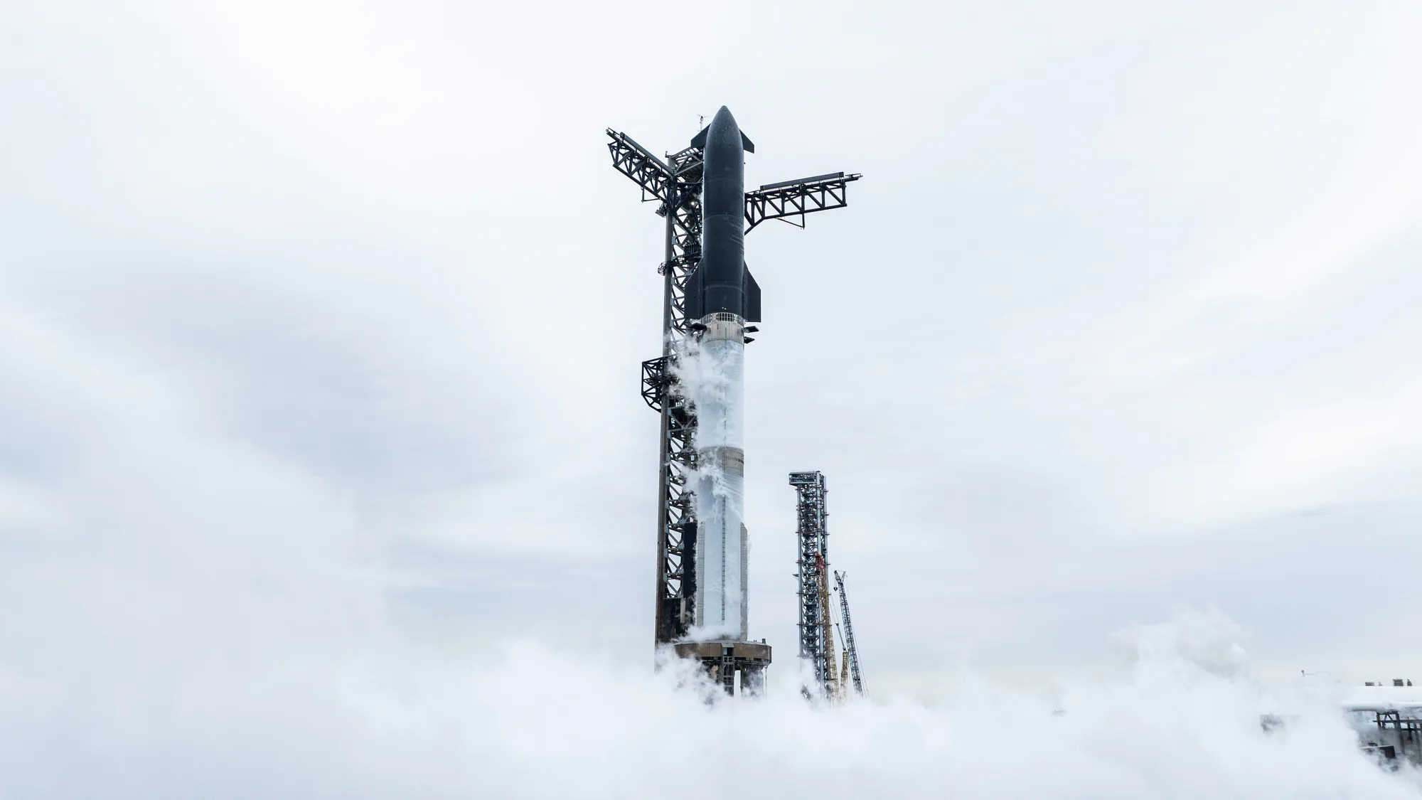 SpaceX Starship Flight 13: Mars Yolculuğunda Kritik Eşik Geçildi SpaceX Starship Flight 13: Mars Yolculuğunda Kritik Eşik Geçildi