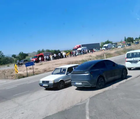 Nevşehir Acıgöl'de Trafik Kazası: Boğaz Köyü Girişinde 4 Yaralı