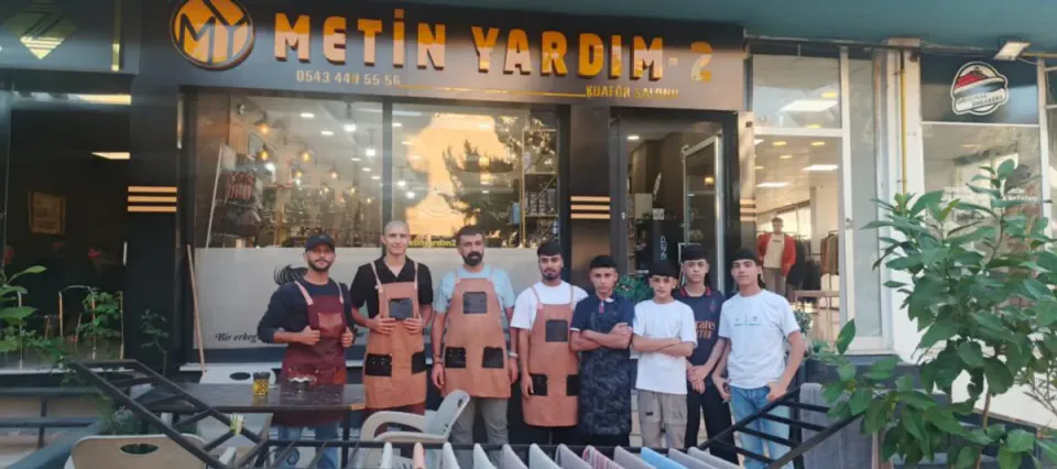 Siirt'te Kuaför Metin Yardım: Geçen Yıl Fiyatı, Parasızlara Ücretsiz Tıraş görseli