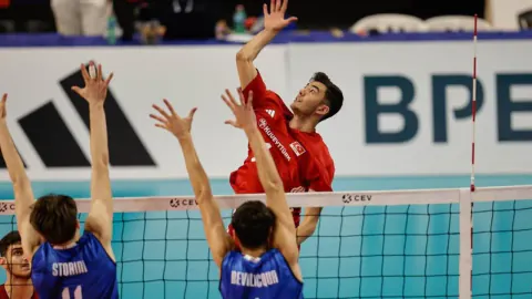 Filenin Efeleri'nden Slovenya Mağlubiyeti: Final İçin İran Kritik