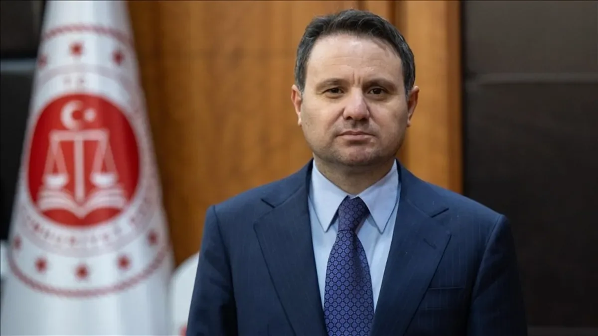 FETÖ Firarilerine Yeni Operasyon: İade Dosyaları Güncelleniyor FETÖ Firarilerine Yeni Operasyon: İade Dosyaları Güncelleniyor