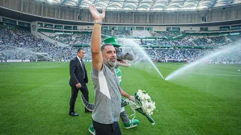 Bursaspor, Arda Turan'ın Shakhtar Donetsk Takımıyla Golsüz Berabere Kaldı