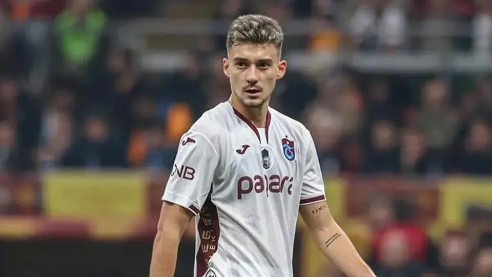 Trabzonspor'da Ernest Muçi İçin Napoli Alarmı: 16 Milyon Euro Teklif görseli