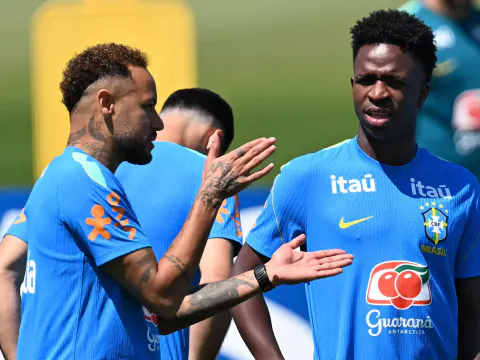 Brezilyalı Kahin'den Dünya Kupası'nda Korkutan İddia: Neymar ve Vinicius Hedefte