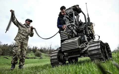 Ukrayna'dan İlk: Drone ile Arkadan Robot Gönderildi, 'Operasyon Vivaldi' Detayları Ortaya Çıktı