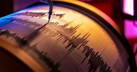 Balıkesir ve Denizli'de Deprem Hareketliliği: Sismik Hatlar Alarm Veriyor