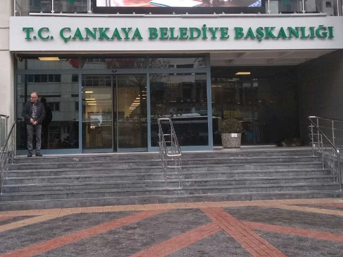 Çankaya Belediyesi'ne Şafak Operasyonu: Çok Sayıda Gözaltı Çankaya Belediyesi'ne Şafak Operasyonu: Çok Sayıda Gözaltı