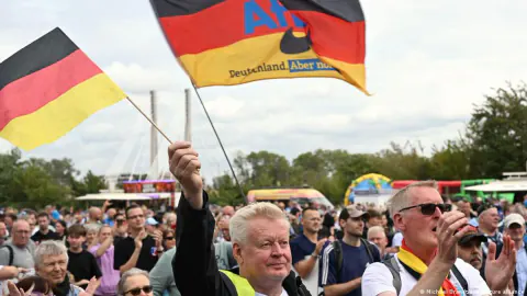 Ulrich Siegmund: AfD'nin Saksonya-Anhalt Adayı Kimdir, Seçim Anketleri Ne Diyor?
