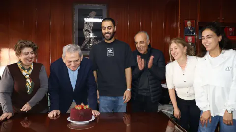 Prof. Dr. Habib Akdoğan ve oğlu Utku, Çorum Haber'in 42. yılını ve Yolyapar'ın 57. yılını kutladı