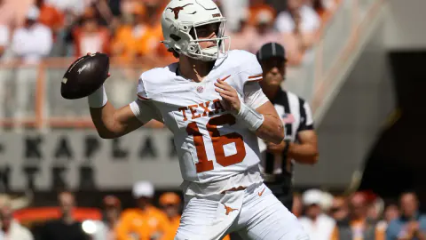Red River Rivalry Bugün: 1 Numaralı Texas, Oklahoma'ya Karşı Cotton Bowl'da