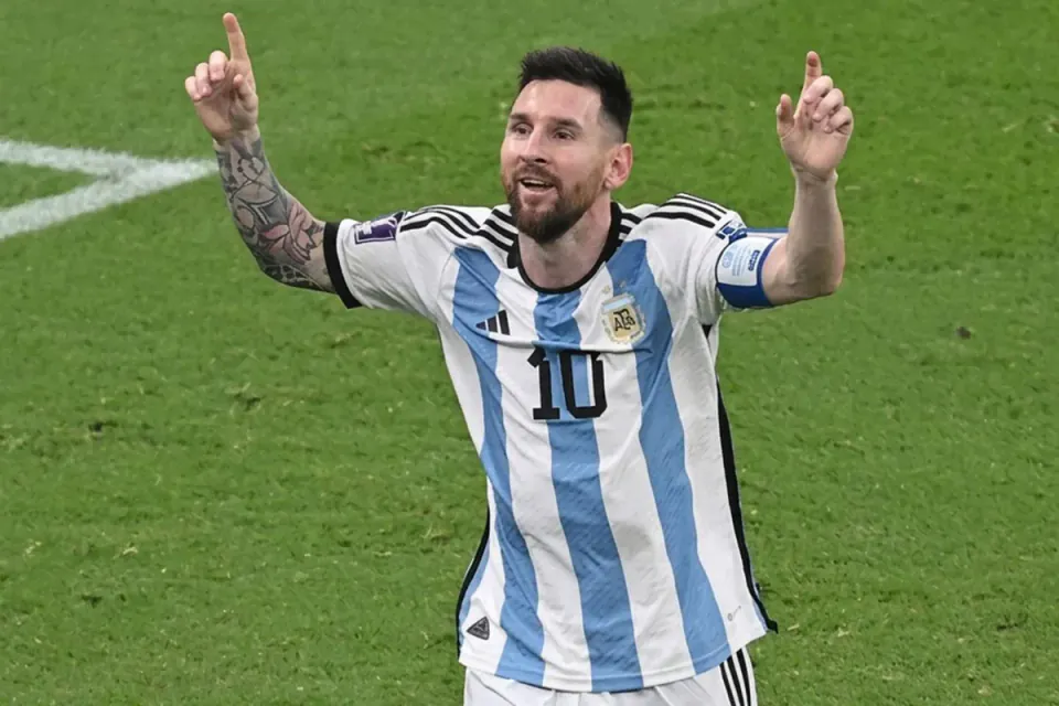 Lionel Messi milli takımdan emekli oldu: 'Bu formayı çıkarmak için her şeyi yaptım, şimdi veda vakti' görseli