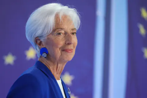 ECB Başkanı Christine Lagarde Ecofin Toplantısı'na Katılıyor ECB Başkanı Christine Lagarde Ecofin Toplantısı'na Katılıyor