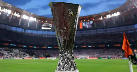 UEFA Avrupa Ligi'nde Eşleşmeler Netleşti: Benfica'nın Rakibi St. Gallen Oldu
