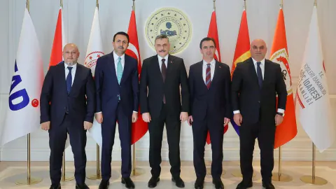 Bitlis Heyeti İçişleri Bakanı Mustafa Çiftçi ile Bir Araya Geldi