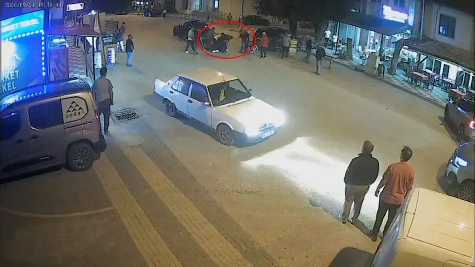 Bolu Mengen'de 64 yaşındaki esnaf aracından indirilip dövdü: 1 tutuklandı görseli
