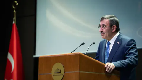 İletişim Başkanlığı: SPK'nın 30 Eylül fon kararlarında vatandaşa ek yük yok