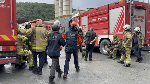 İstanbul'da Kimyasal Tepkime Paniği: Kemerburgaz'daki Fabrika Tahliye Edildi
