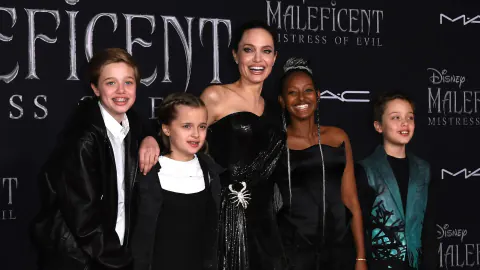 Angelina Jolie: Çocukları 'Yeni Bir Başlangıç' İstedi, Los Angeles'i Terk Edip New York'a Taşınıyor