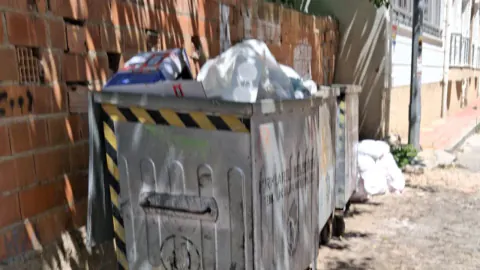 Kırklareli'nde Çöp Konteynerleri Dolup Taştı: Vatandaşlar Tepkili